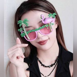 Flamingo glasses